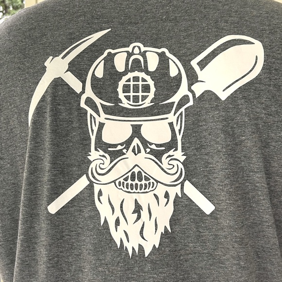 *SSV30* NWOT Sage and Serenity Vinyl Coal Miner Tee - Picture 2 of 2